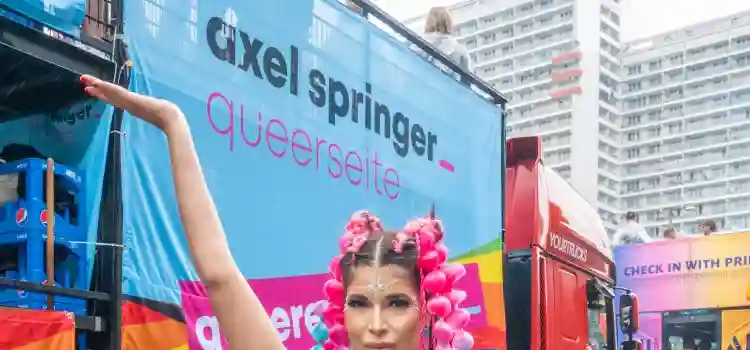 Micaela auf dem Berliner CSD