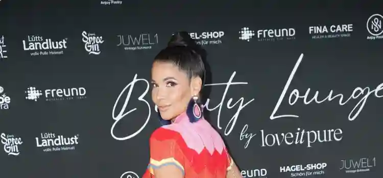 Micaela auf dem LOVE IT PURE Event