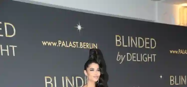Micaela auf Friedrichstadt Palast Weltpremiere in Berlin